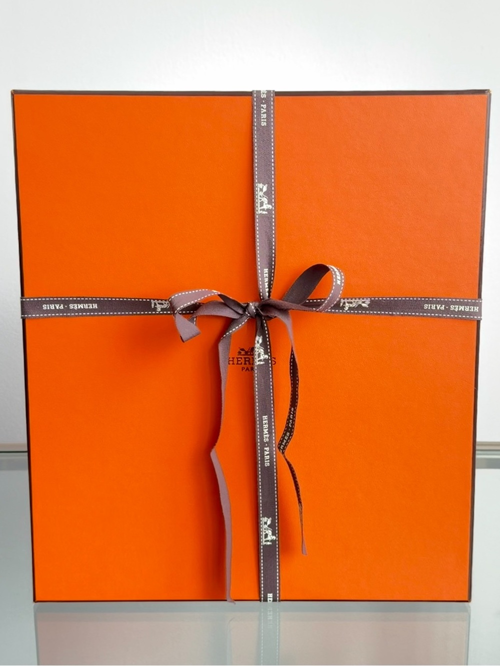 Hermès Empty Box for K25 and Hemès ribbon.